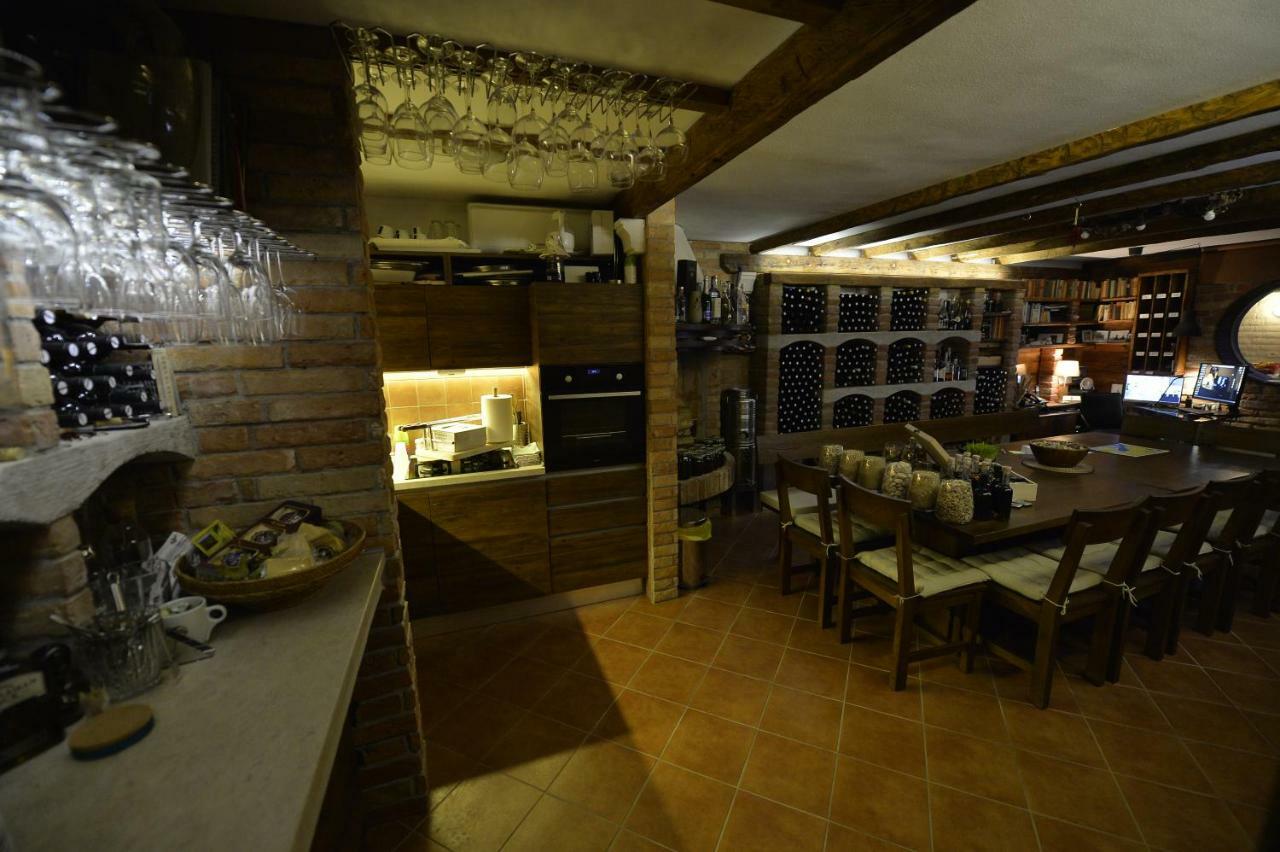 Rooms Villa Ropus Новаля Екстер'єр фото